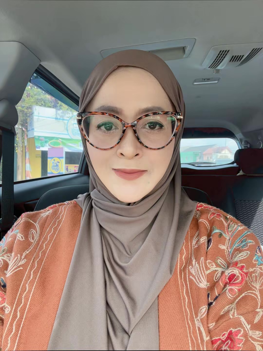 Dahnia Vinny Rakhmasari 