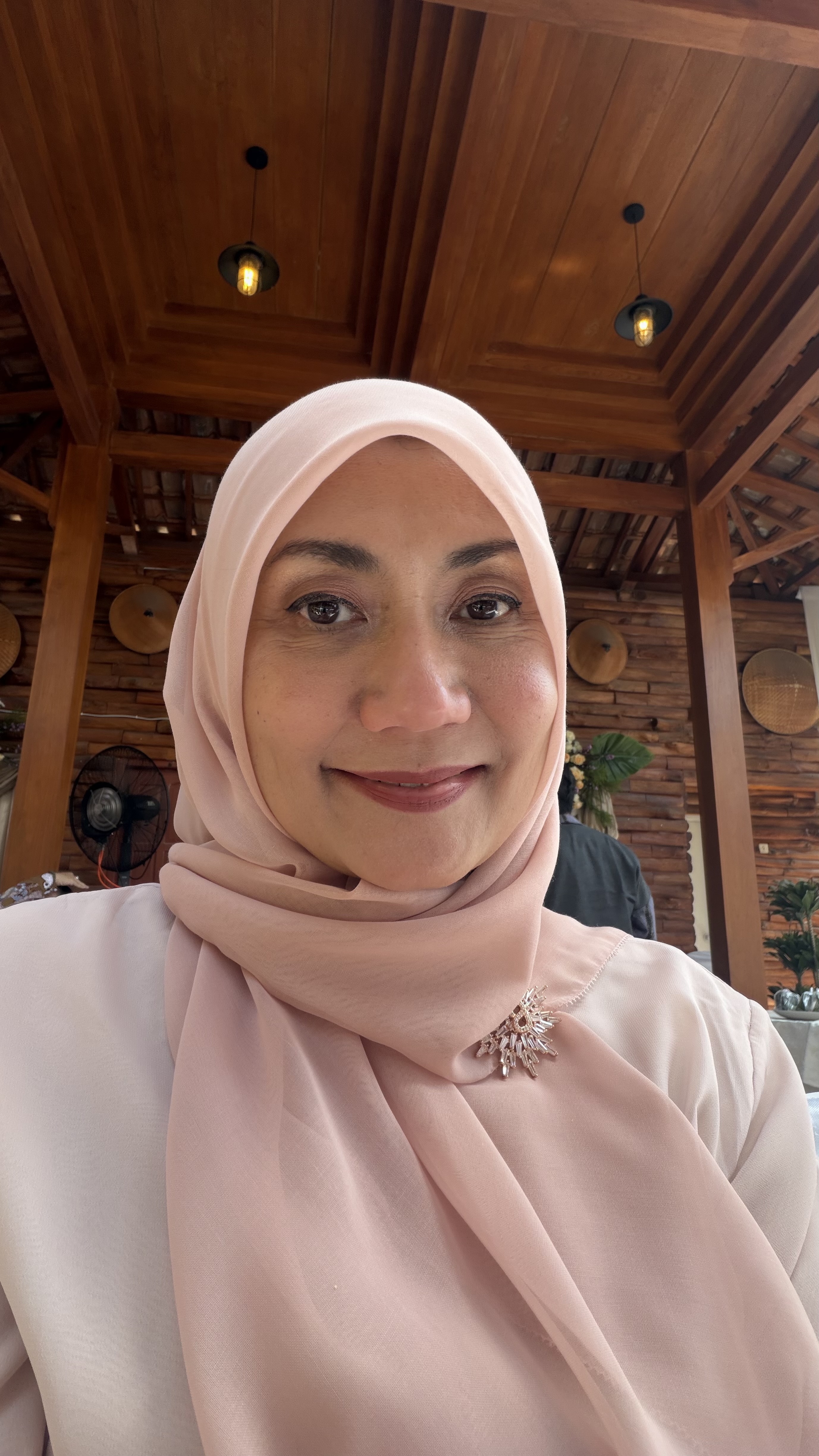 Rina Nurhayati
